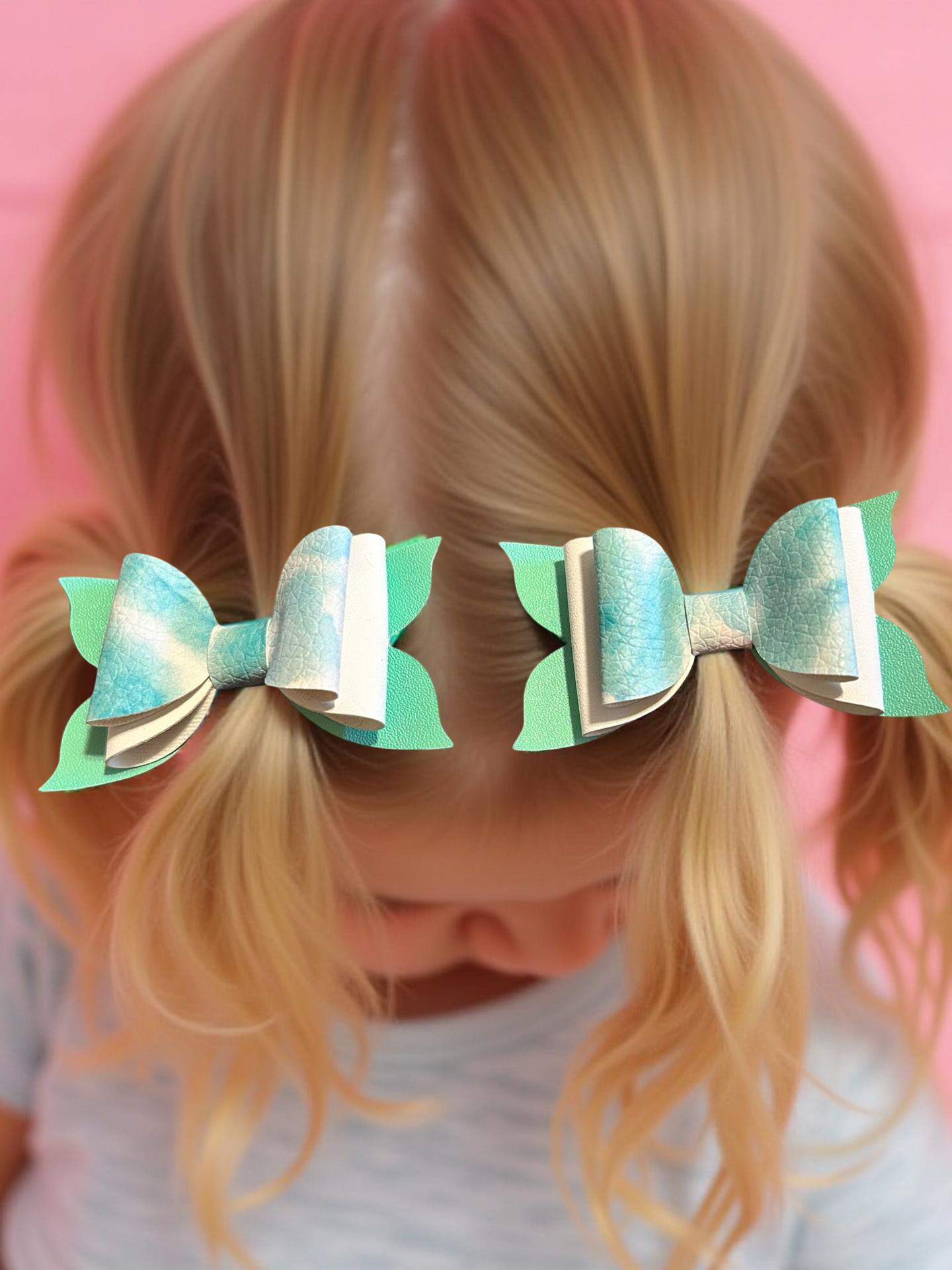 Meadow Moss Bite- Size Bows