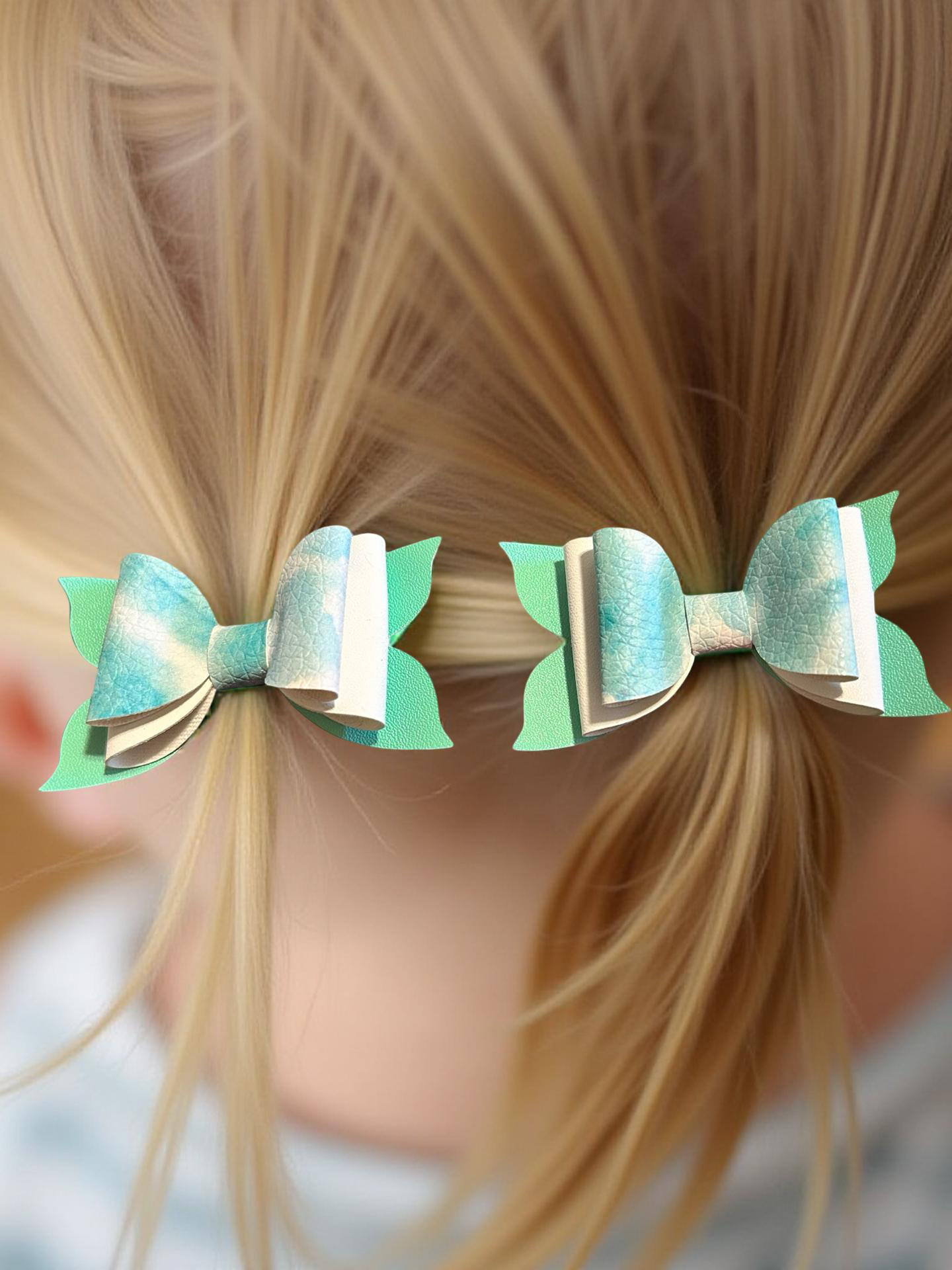 Meadow Moss Bite- Size Bows