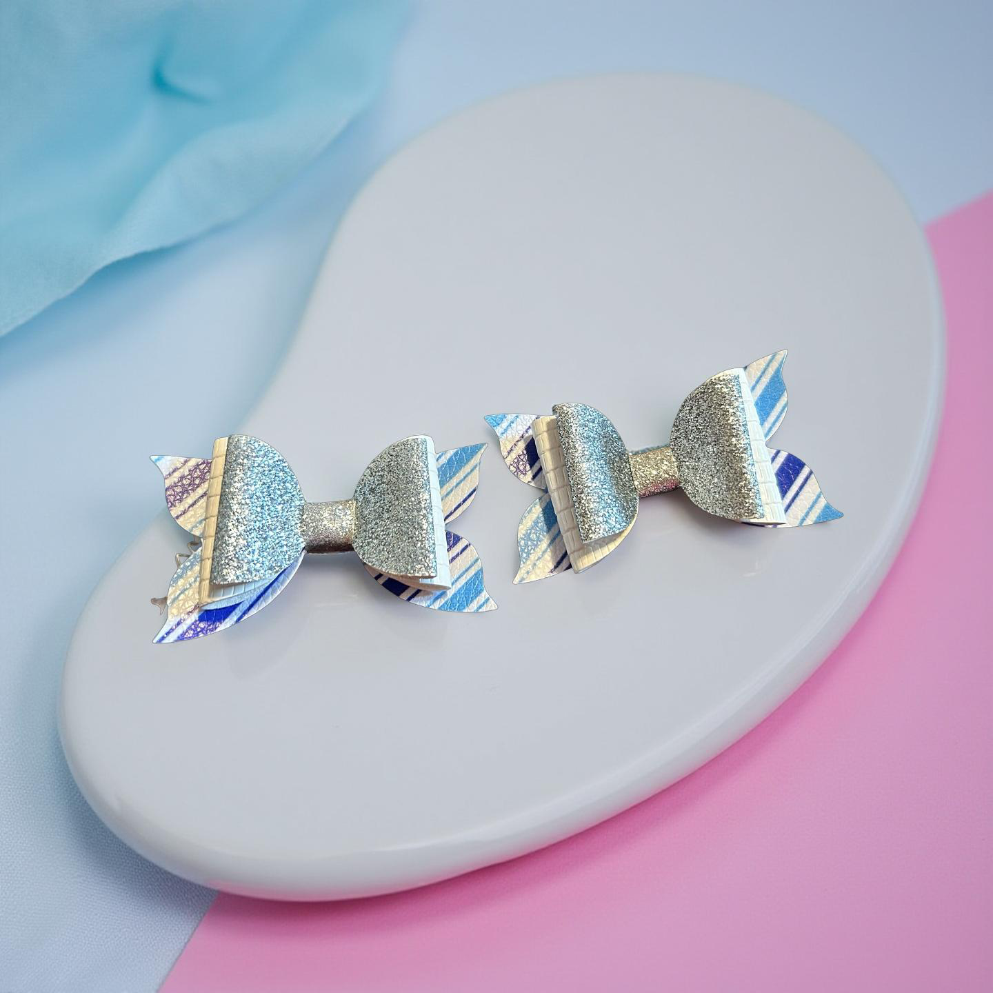 Frost Stripe Bite- Size Bows