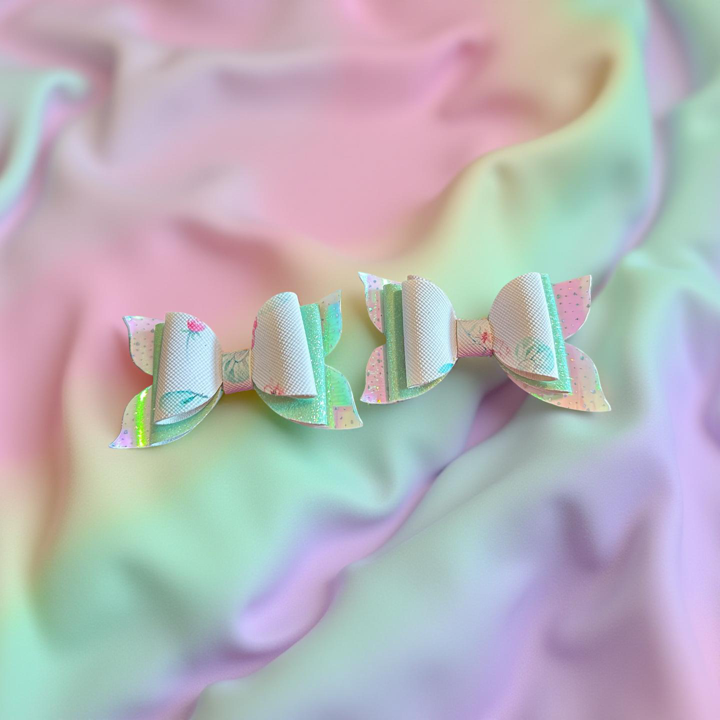 SugarGlint Charms Bite- Size Bows