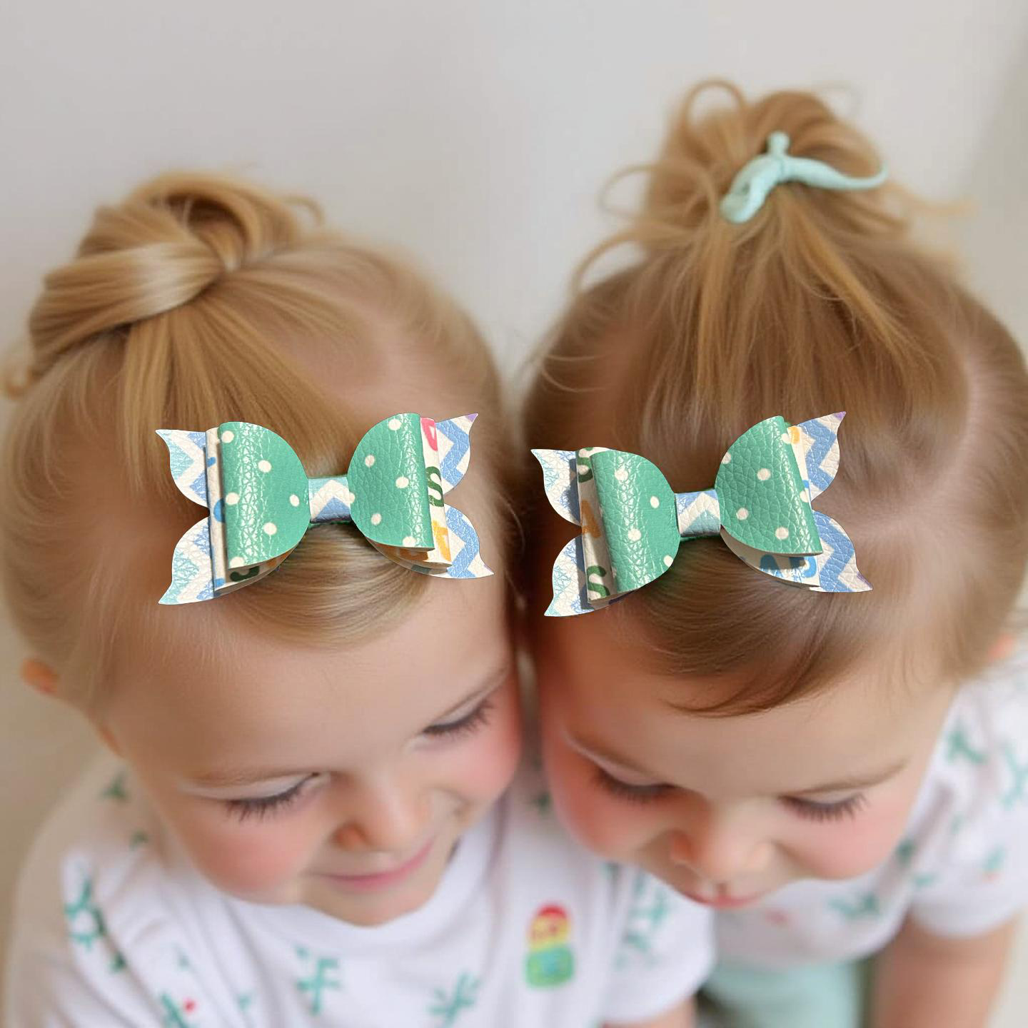 Teal Twinkle Ties Bite- Size Bows