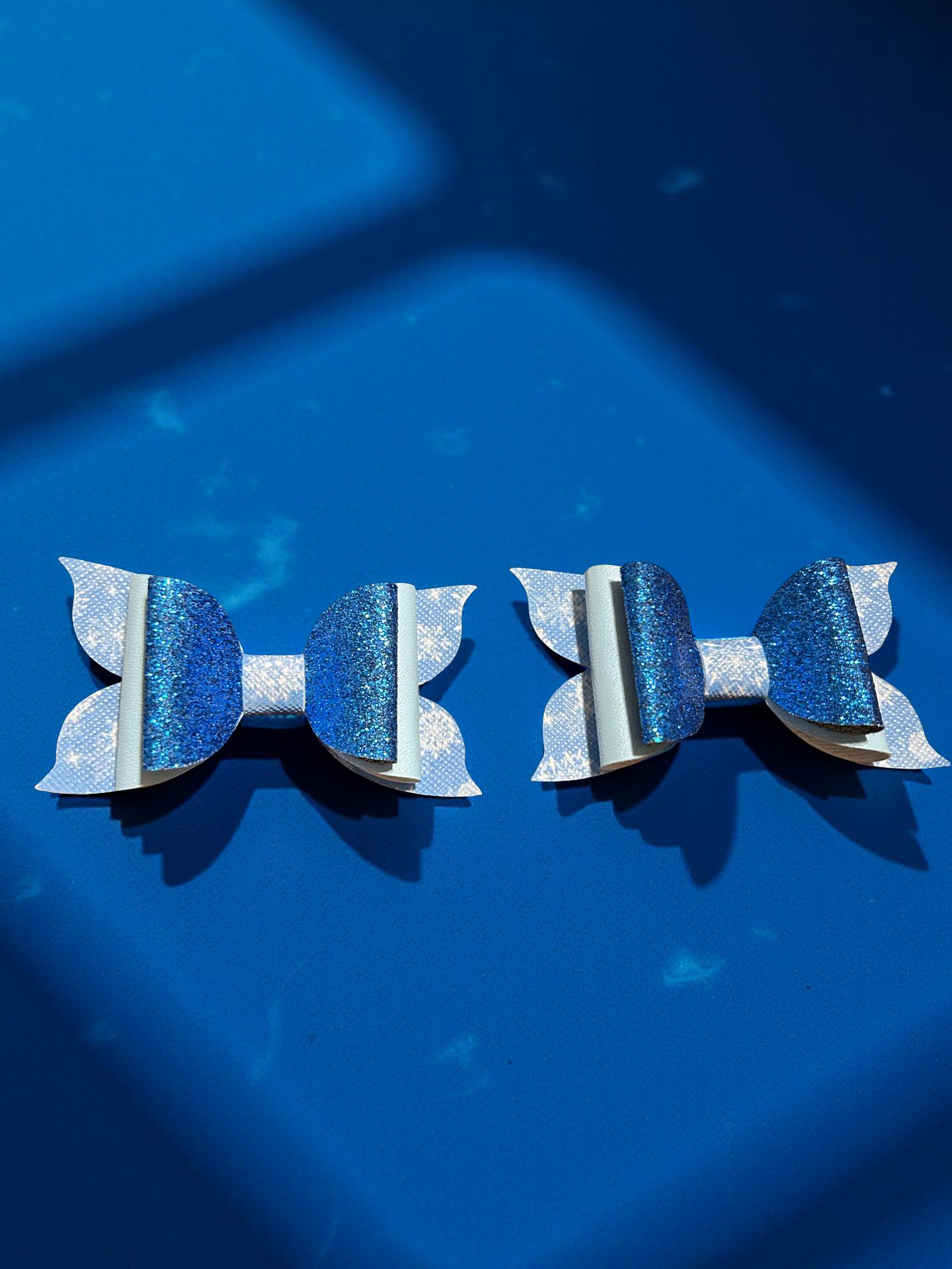 Glacier Gleam Bite Size Bows