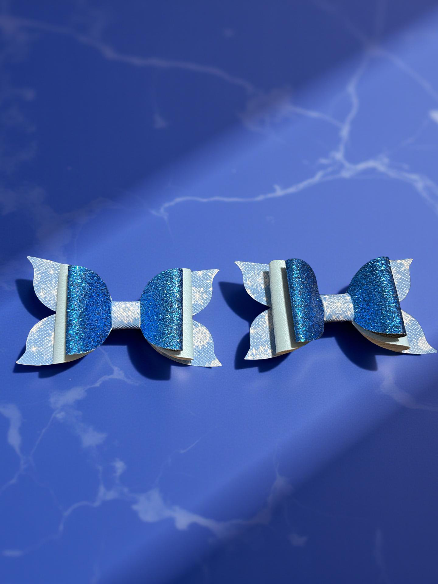 Glacier Gleam Bite Size Bows