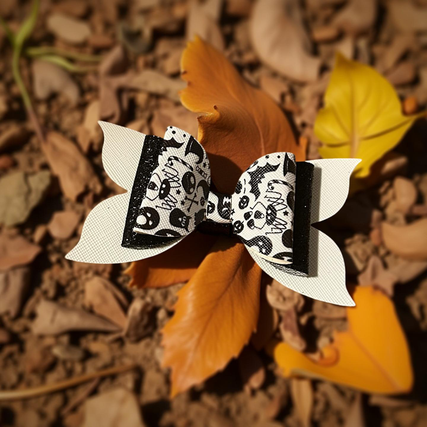 Skelly Chic Hairbow
