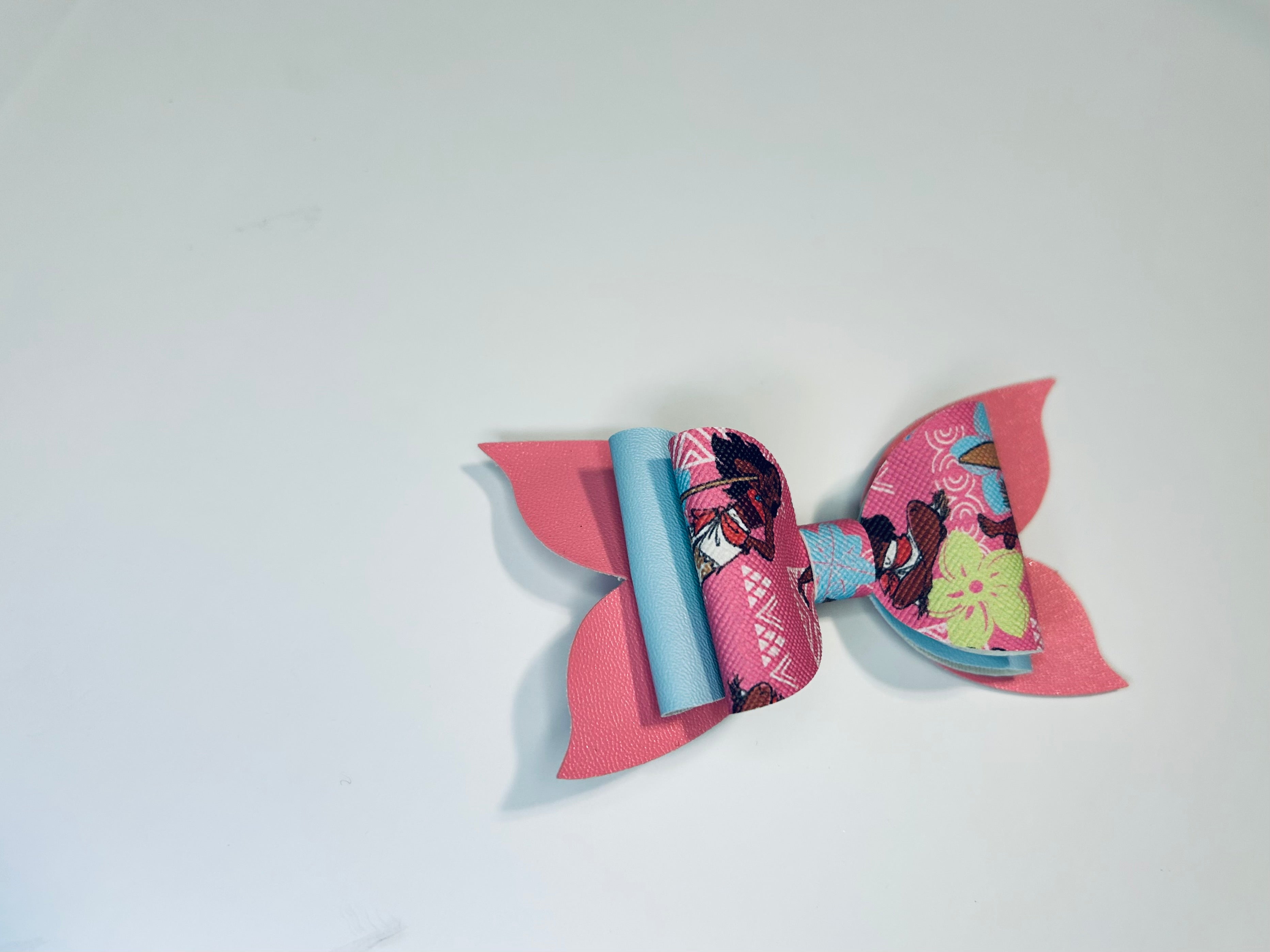 Moana Adventure Bow