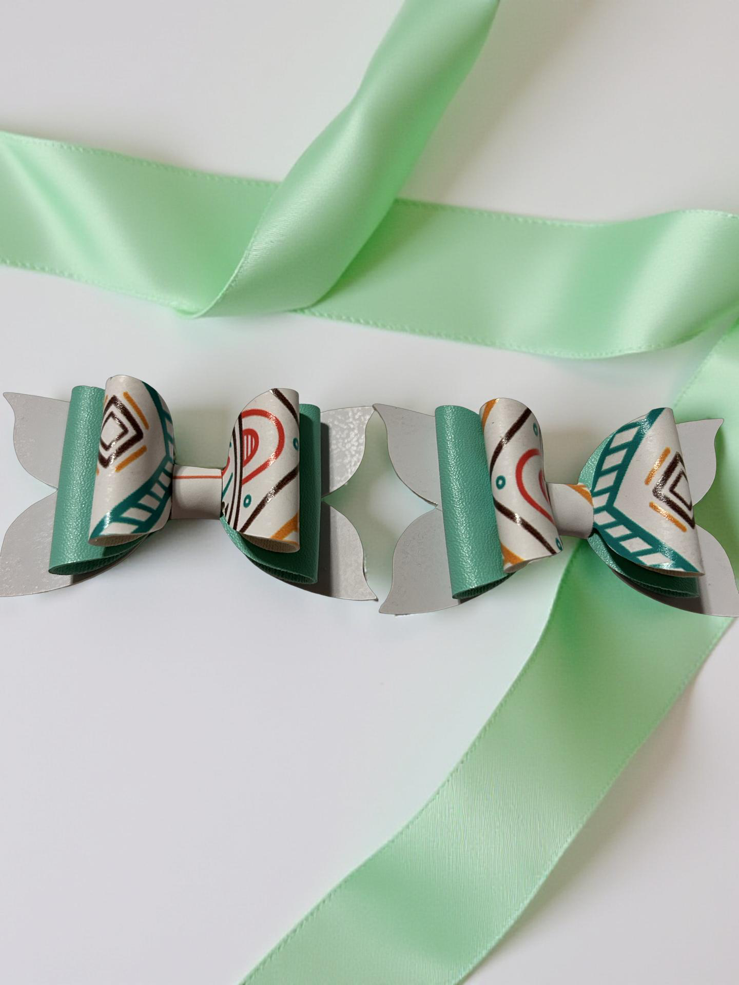 🌿✨ Mint & Mustard Magic Bite- Size Hairbows