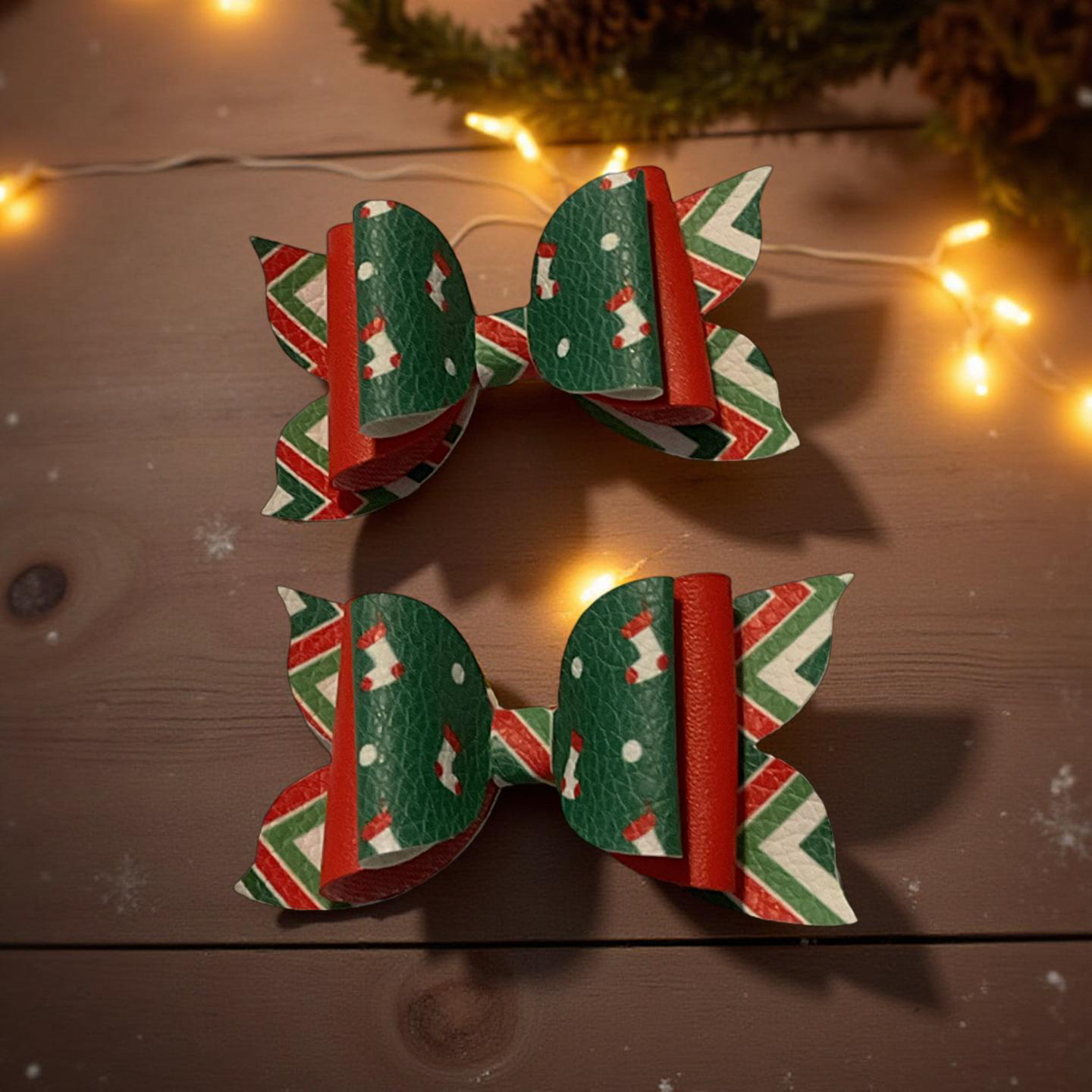 Holiday Stocking & Plaid Bite - Size Bows