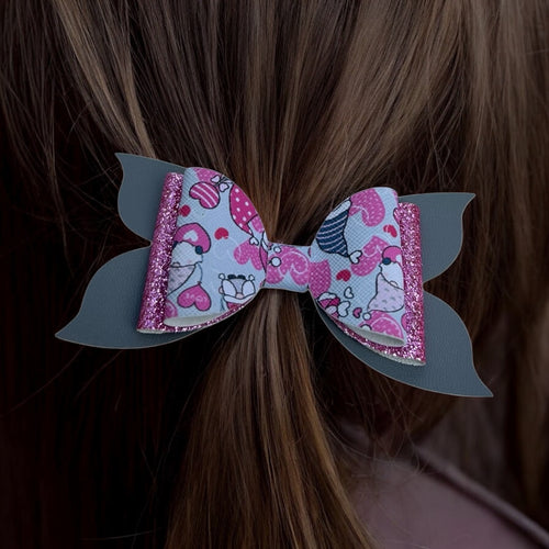 Love Gnome Glitter Bow