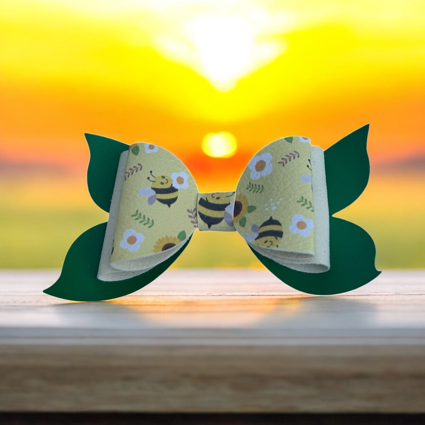 Buzzing Beauty Bow” 🐝🌼💛